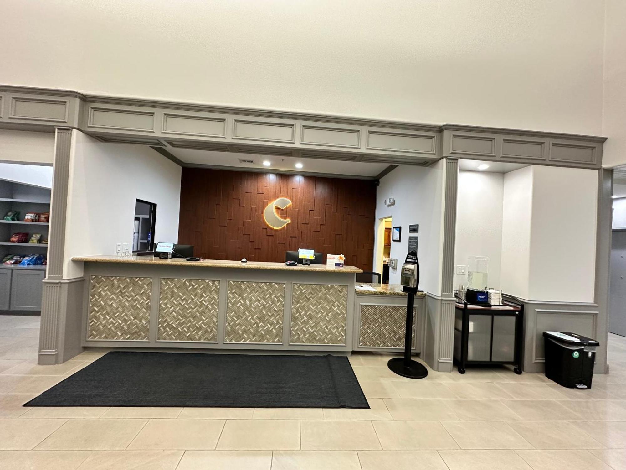 Best Western Plus Schulenburg Inn & Suites Extérieur photo